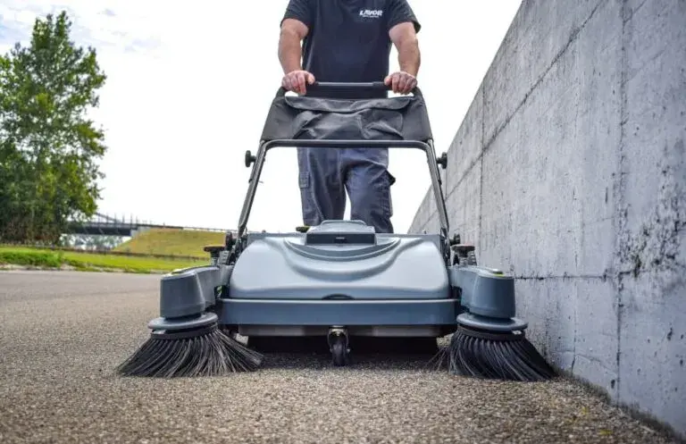 Takarítógépek kombinálása: Stratégiai takarítás az idő és a pénz megtakarításáért